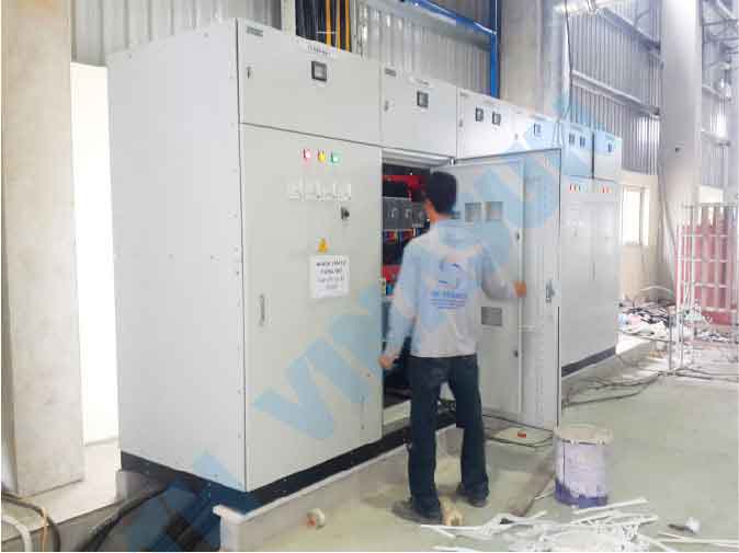 tủ điện hút bụi