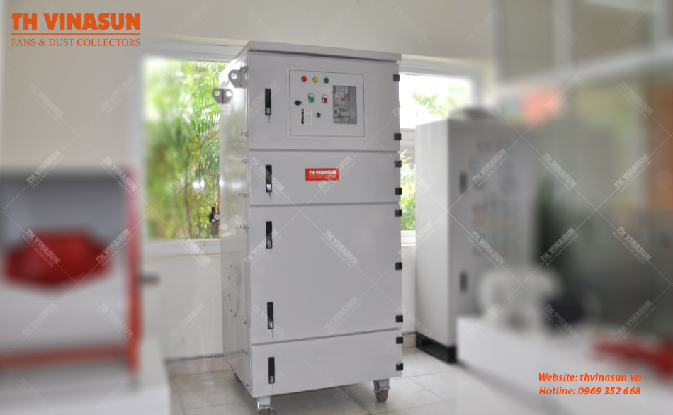 Máy hút bụi dùng trong nhà xưởng