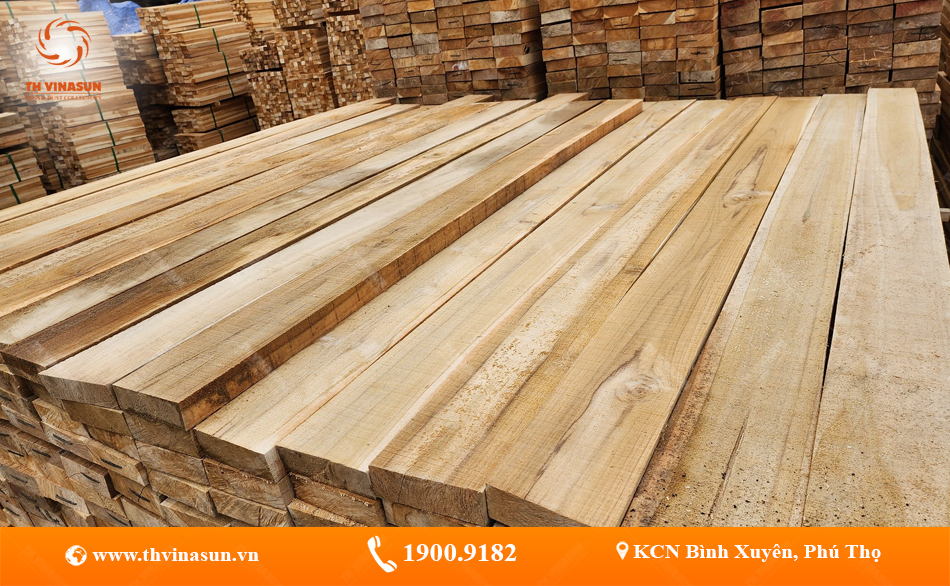máy hút bụi trong xưởng gỗ
